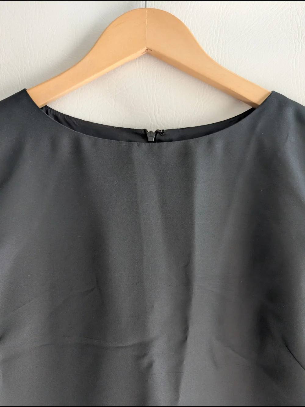 Talbots Black Silk LBD Short-Sleeve Lined Sheath Dress Ruffle Bow Detail - 8